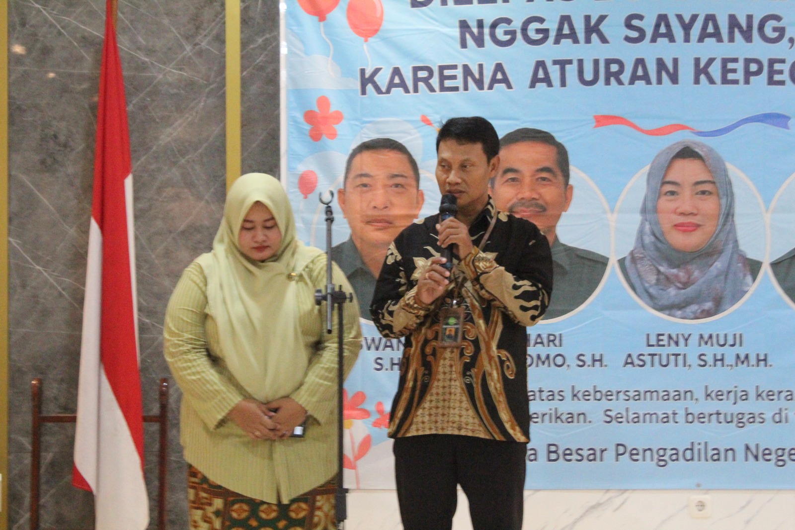 Pengantar alih tugas tempel